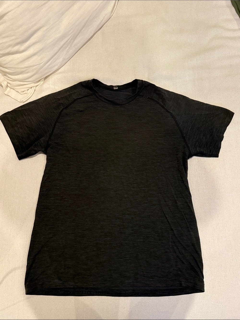 lululemon athletica Men's Black Short-Sleeve Crew Tee